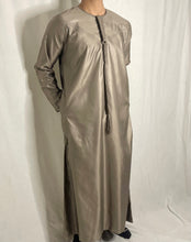 Load image into Gallery viewer, Mikhail thobe khaki grey